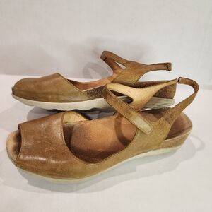 Dansko Marcy Sandals Womens Strappy Wedge Heel Ankle Strap Sz 40 US 9.5 - 10 M